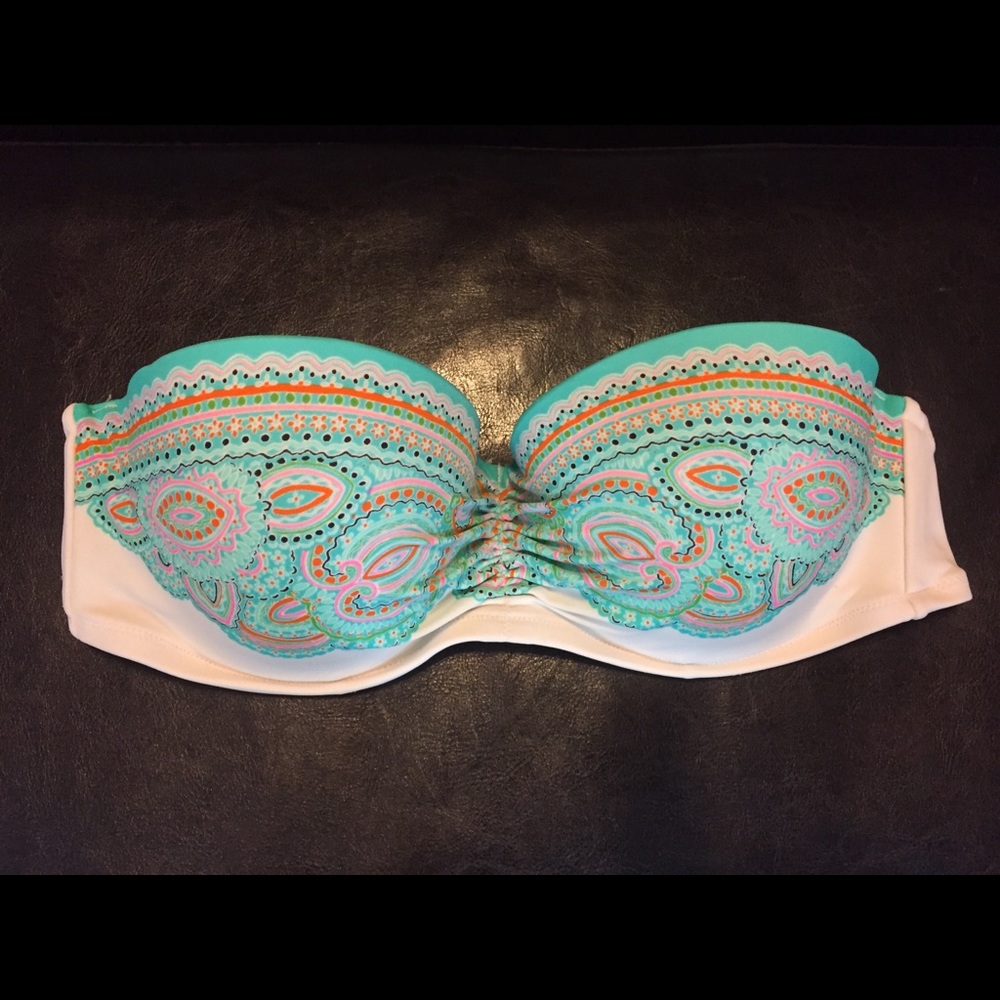 Victoria’s Secret bikini top strapless